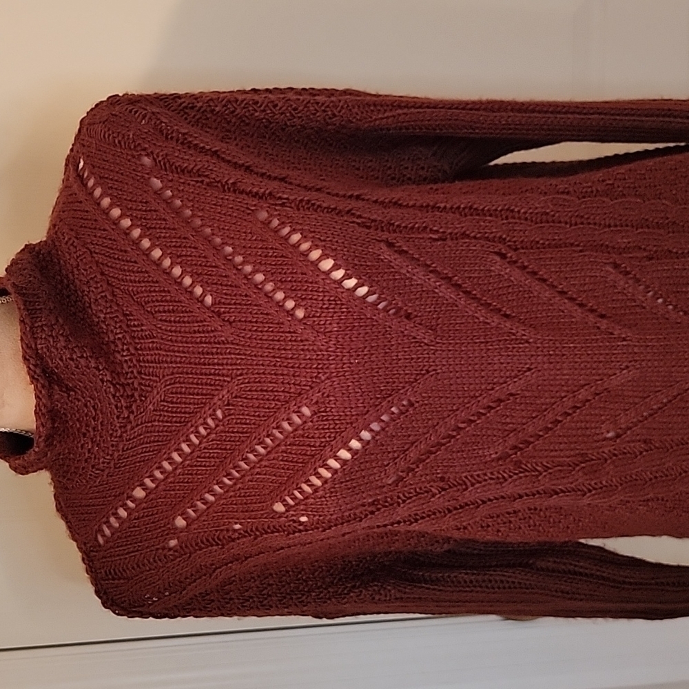 Charlotte Russe Sweater size M. Burgundy New Condition